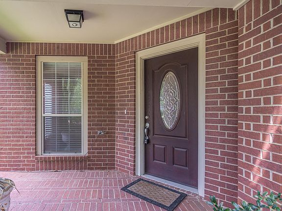 3rd image of 1418 Waterside Village Dr