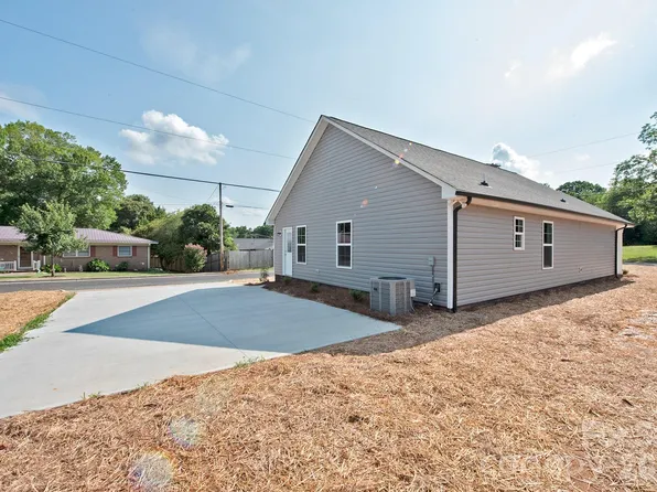 135 Beaver St, Landis, NC 28088
