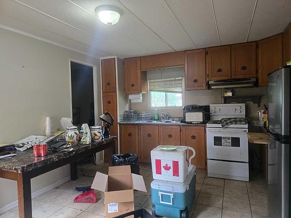 2nd image of 72133 Range Road 11 #305