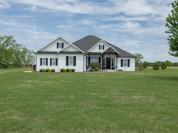 15350 Blackburn Rd, Prairie Grove, AR 72753