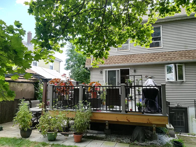 31 Anawan Ave — Photo 21