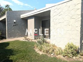 2556 Whitewater Club Dr, Palm Springs, CA