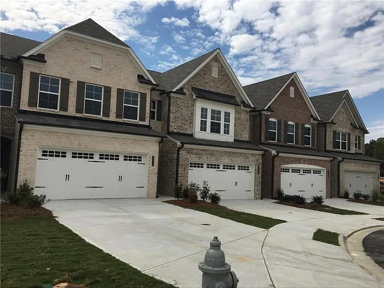 2658 Morgan Creek Dr — Photo 1