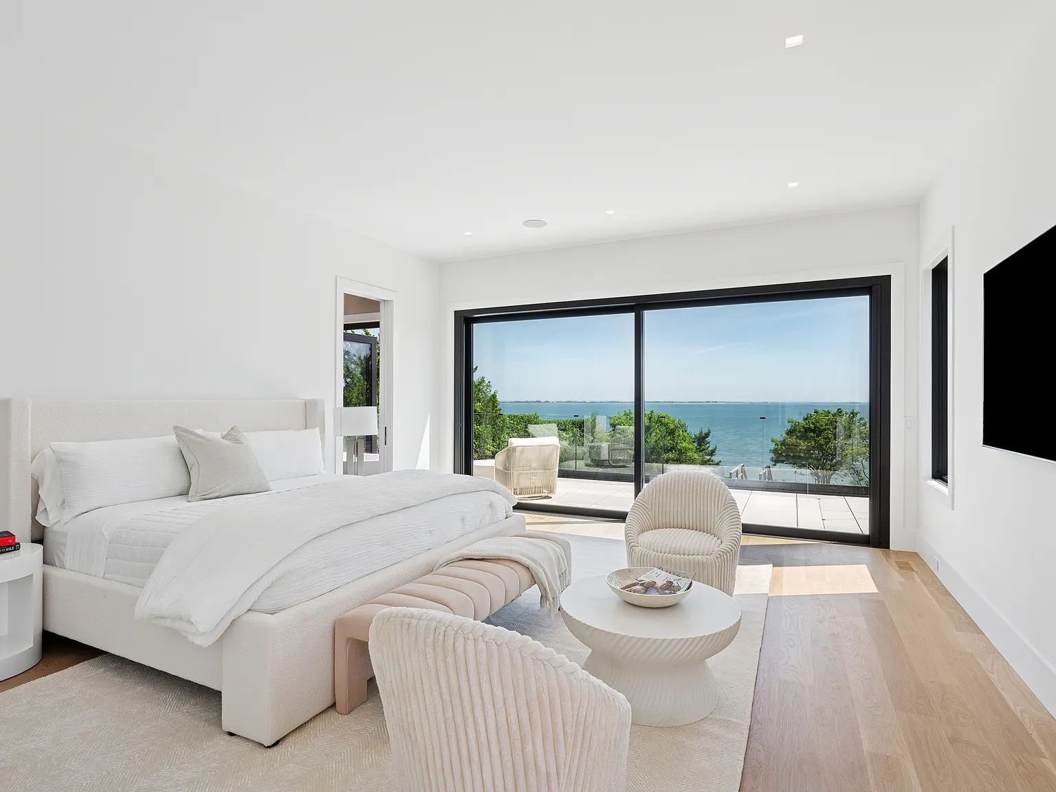 New Construction With Panoramic Water Views — Photo 3