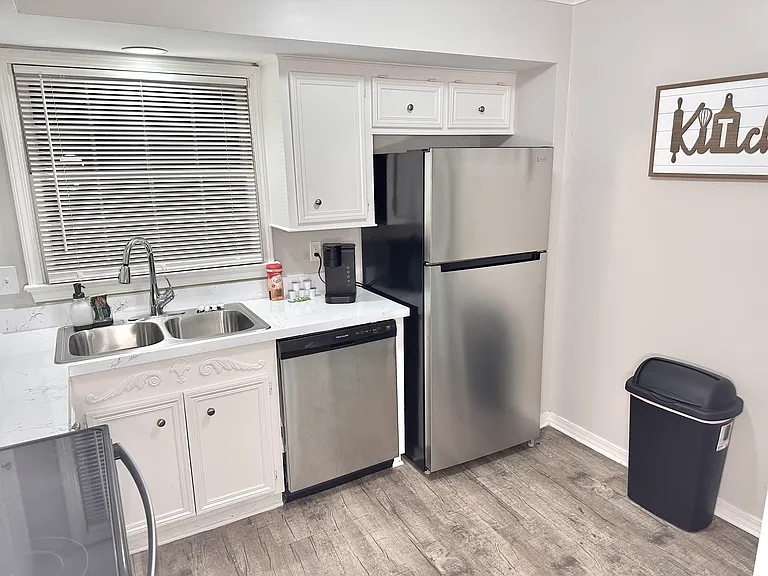 2312 River Oaks Blvd — Photo 8