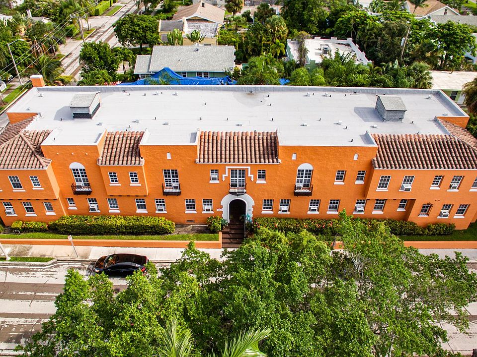 BEAUTIFUL MEDITERRANEAN REVIVAL STYLE BUILDING IN HISTORIC GRANDVIEW HEIGHTS