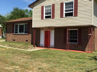 721 Glensford Dr, Fayetteville, NC 28314