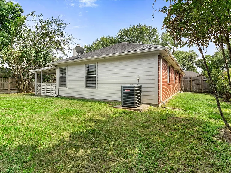 9130 Reagan Meadow Ct — Photo 17