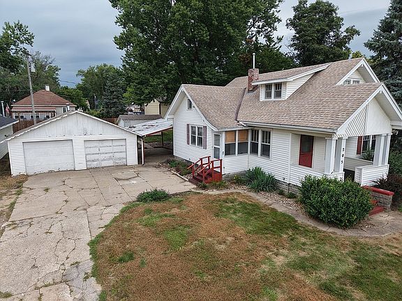 3rd image of 705 4th St