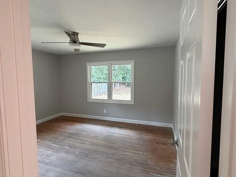 444 Maxwell Rd — Photo 9
