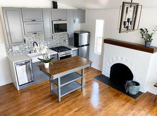 1499 E Maple St, Pasadena, CA 91106