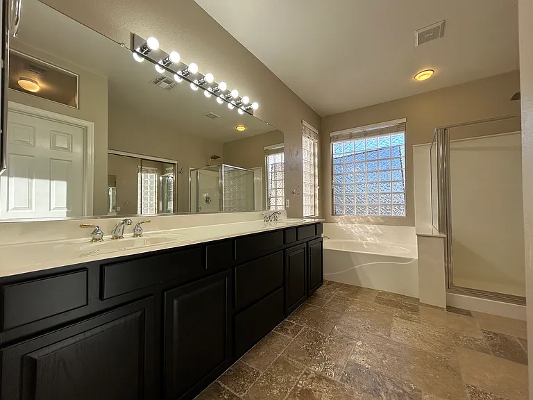 5163 W Village Dr — Photo 48