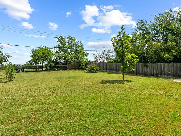 7113 Cromarty Cv — Photo 29