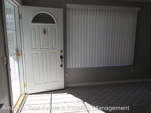 2nd image of 12283 Hythe St