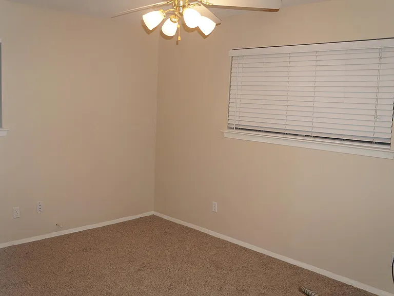 5428 Topper Dr — Photo 16