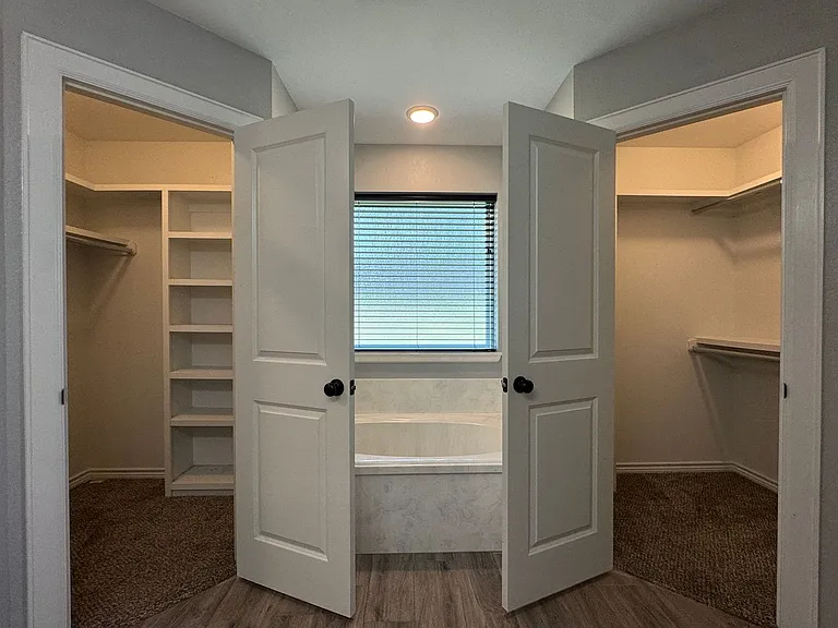 205 Meadow Ln — Photo 14