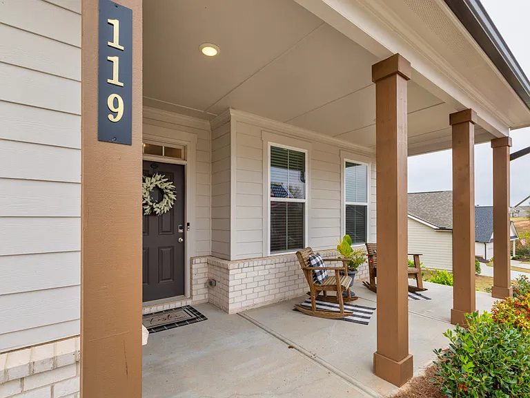 119 Peachwood Ln — Photo 2