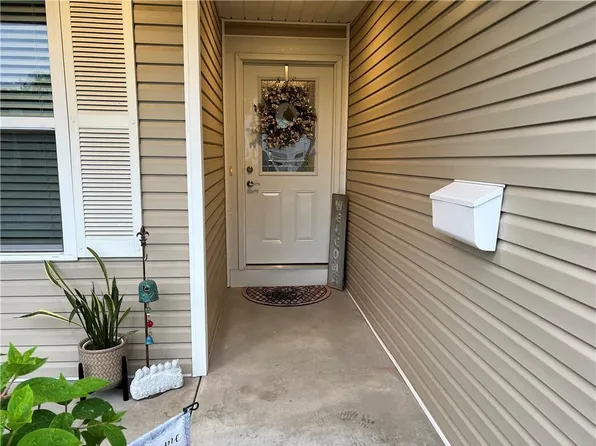 308 E 6th St, Maryville, MO 64468