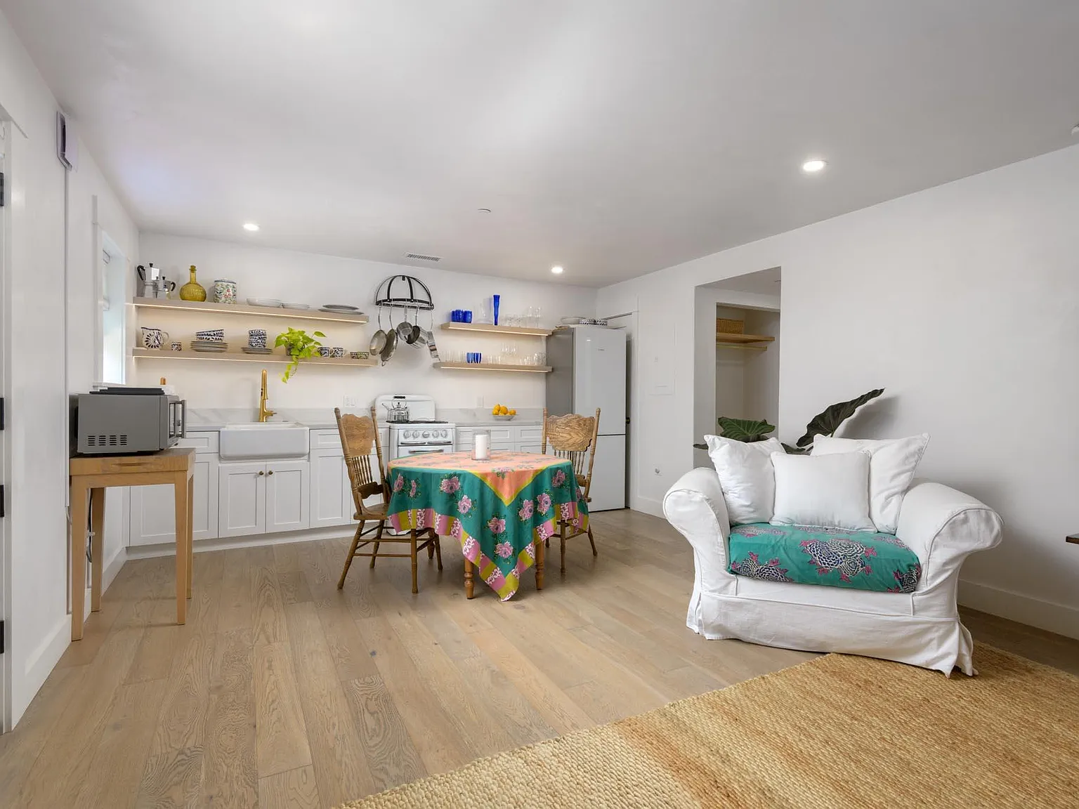 1 bed, $4,500 — Photo 4