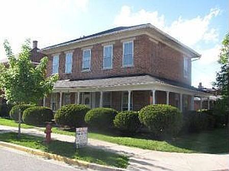 1st image of 43 E Wood St
