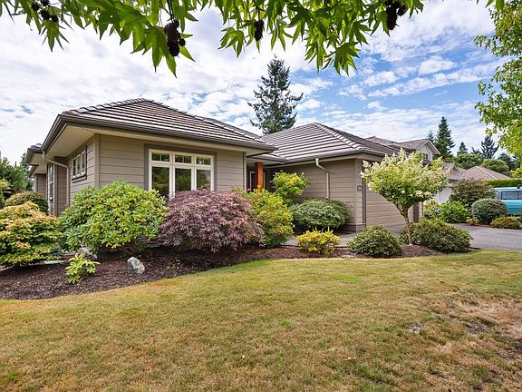 3rd image of 3093 Royal Vista Way
