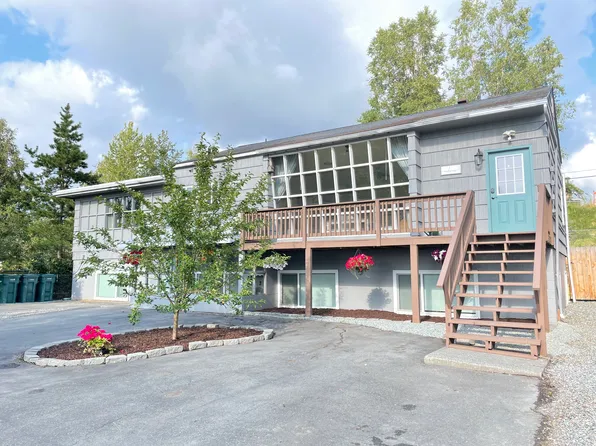 3637 Lynn Dr #1, Anchorage, AK 99508