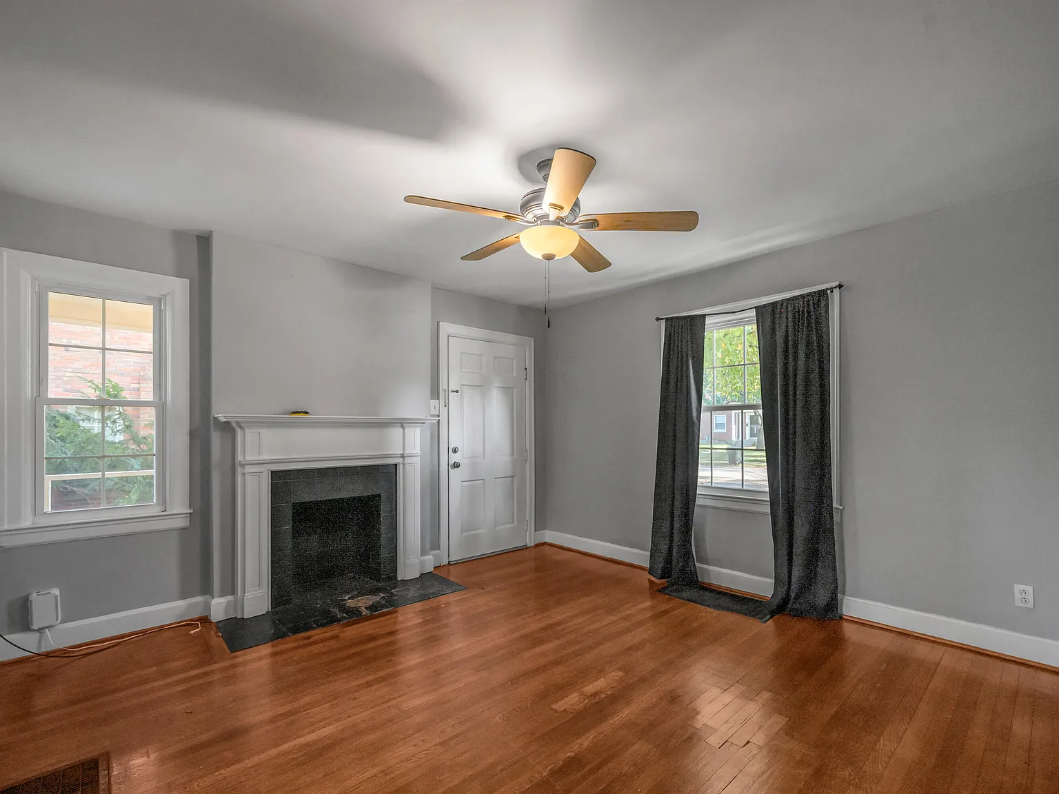 2 bed, 1.0 bath, 950 sqft, $1,500 — Photo 3