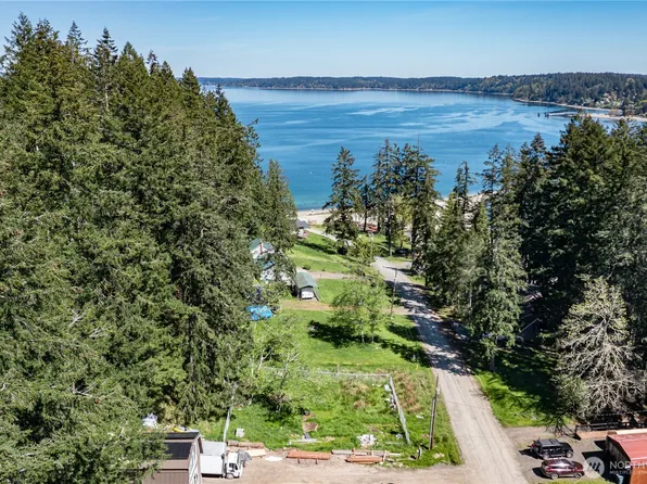 1214 E Herron Boulevard NW, Lakebay, WA 98349