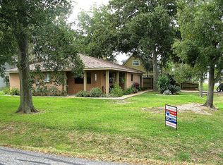 1107 Juniper Rd, Clear Lake Shores, TX 77565