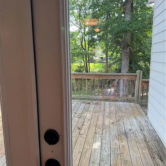 903 Woodlawn Dr NE — Photo 19