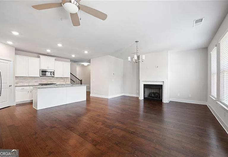 1395 Heights Park Dr SE — Photo 15