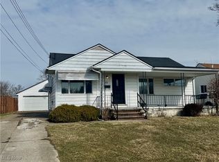 930 W 30th St, Lorain, OH 44052