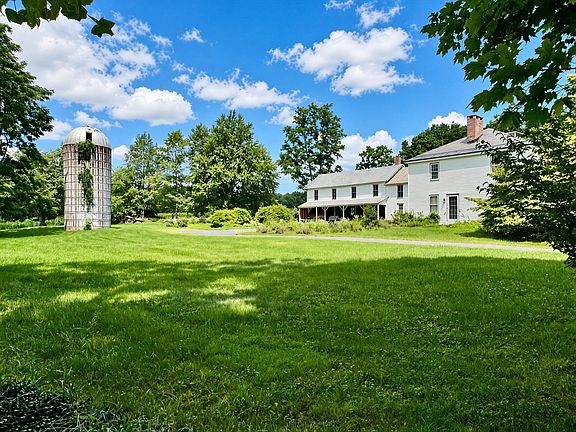 2nd image of 238 Briar Hill Rd