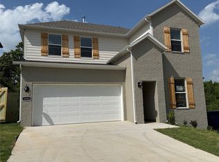 1894 E Fiji St, Fayetteville, AR 72701
