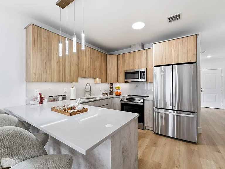 8800 Kennedy Blvd #501 — Photo 7