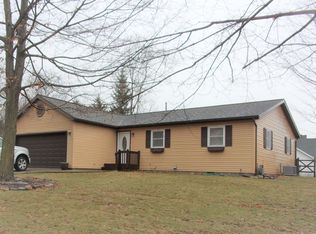 1636 Hudson Rd, Hillsdale, MI 49242