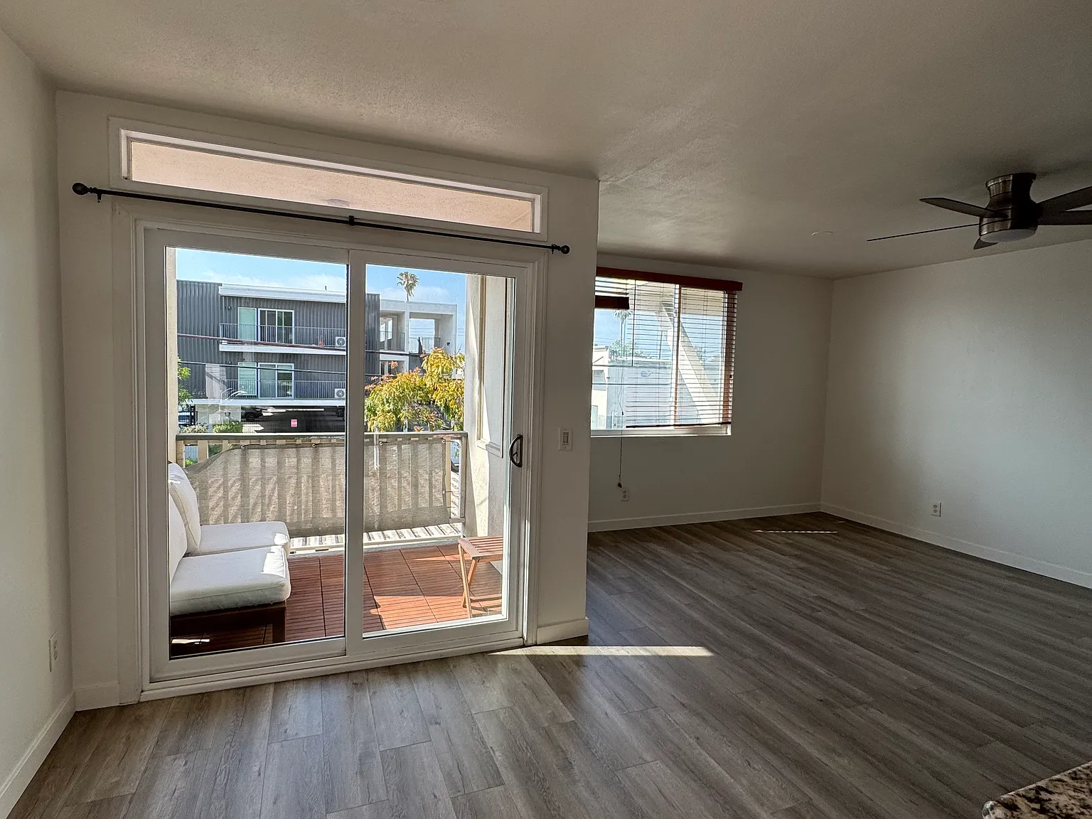 2 bed, 1018 sqft, $3,400 — Photo 2