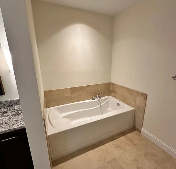 270 17th St NW #601 — Photo 27