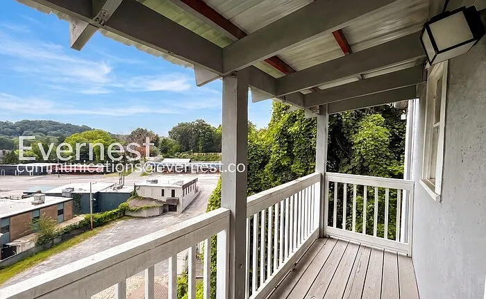 32 Woodlawn Dr #7 — Photo 15