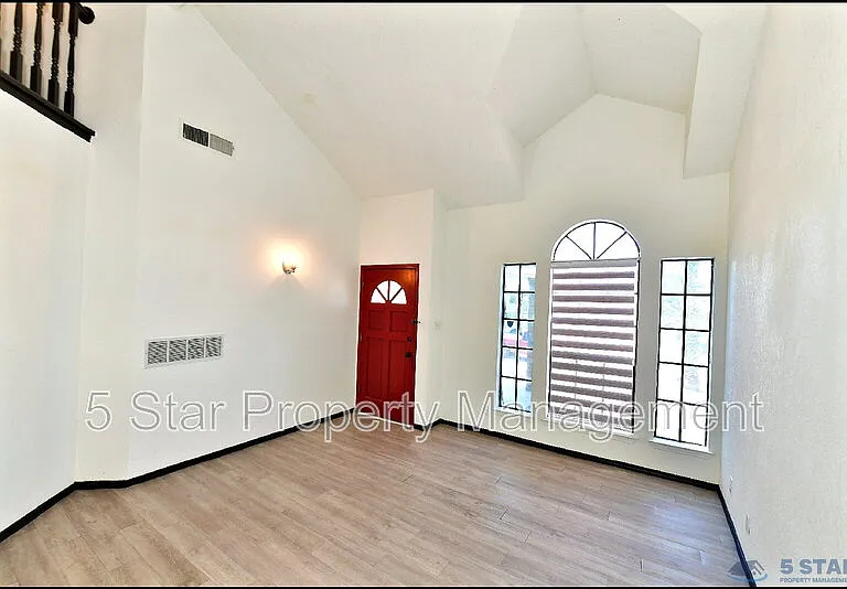 7249 Imperial Ridge Dr — Photo 9