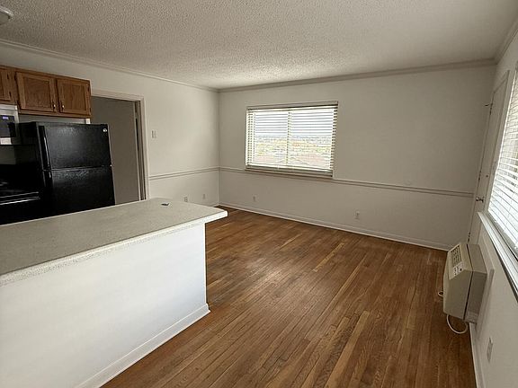 5th image of 1509 Highland Ave APT A401