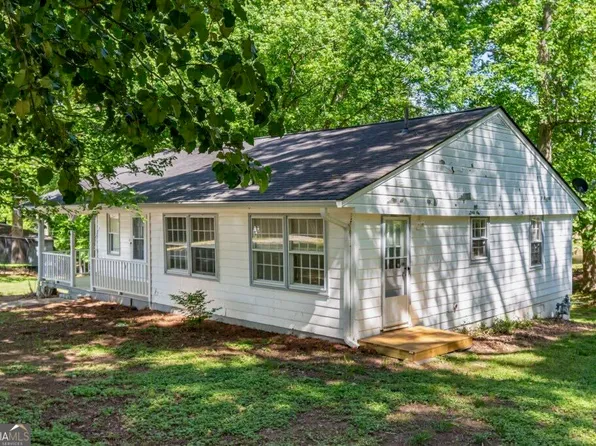 514 Grady St, Waleska, GA 30183