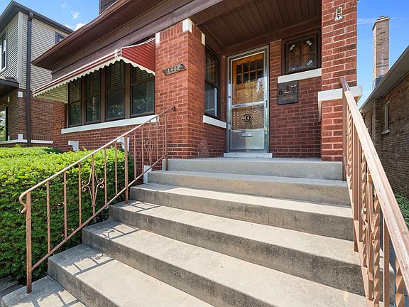 3rd image of 4442 N Mason Ave