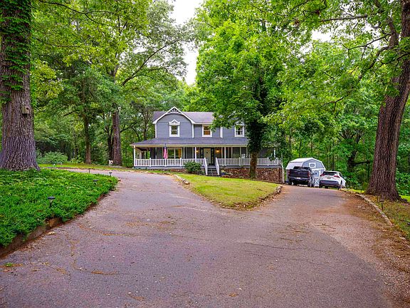 2nd image of 590 Myers Rd