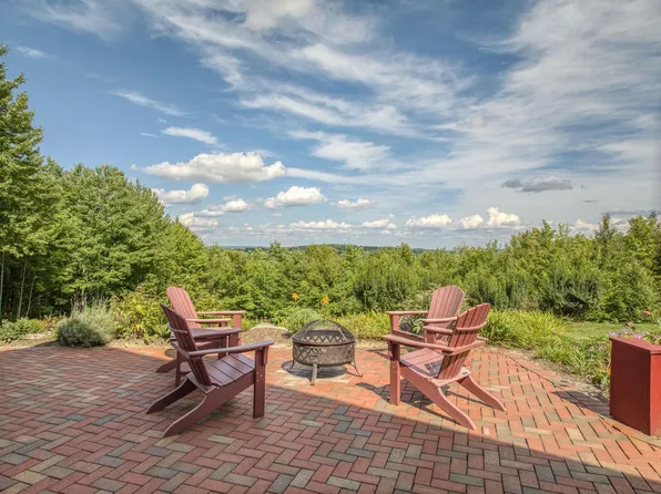 127 Bunker Hill Road, New Boston, NH 03070