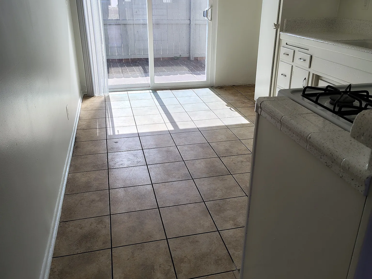 2 bed, $2,290 — Photo 2