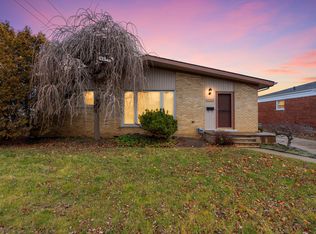 27936 Jean Rd, Warren, MI 48093