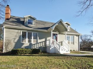 16W640 White Pine Rd, Bensenville, IL 60106