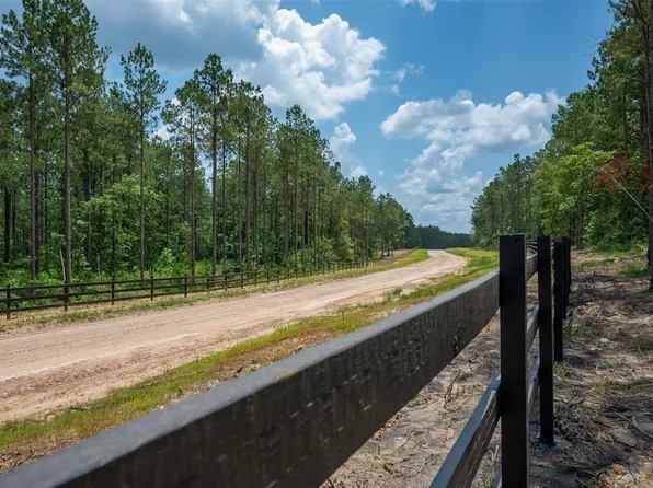 9 Timberland Dr, Woodville, TX 75979