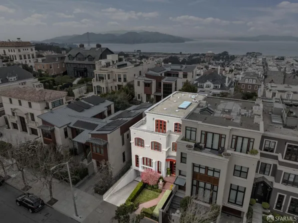 2912 Pacific Ave, San Francisco, CA 94115